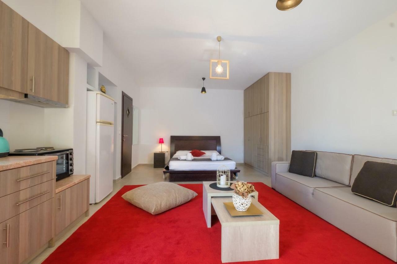 Almyros Aktis Private Garden Apartment Kalamata Ngoại thất bức ảnh